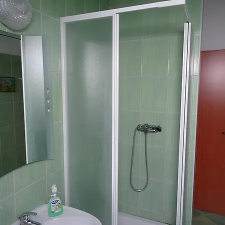 Vinka 3800 Apartment