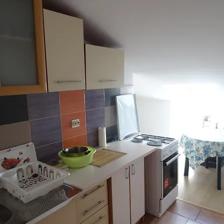 Apartment Vinka 3800 *